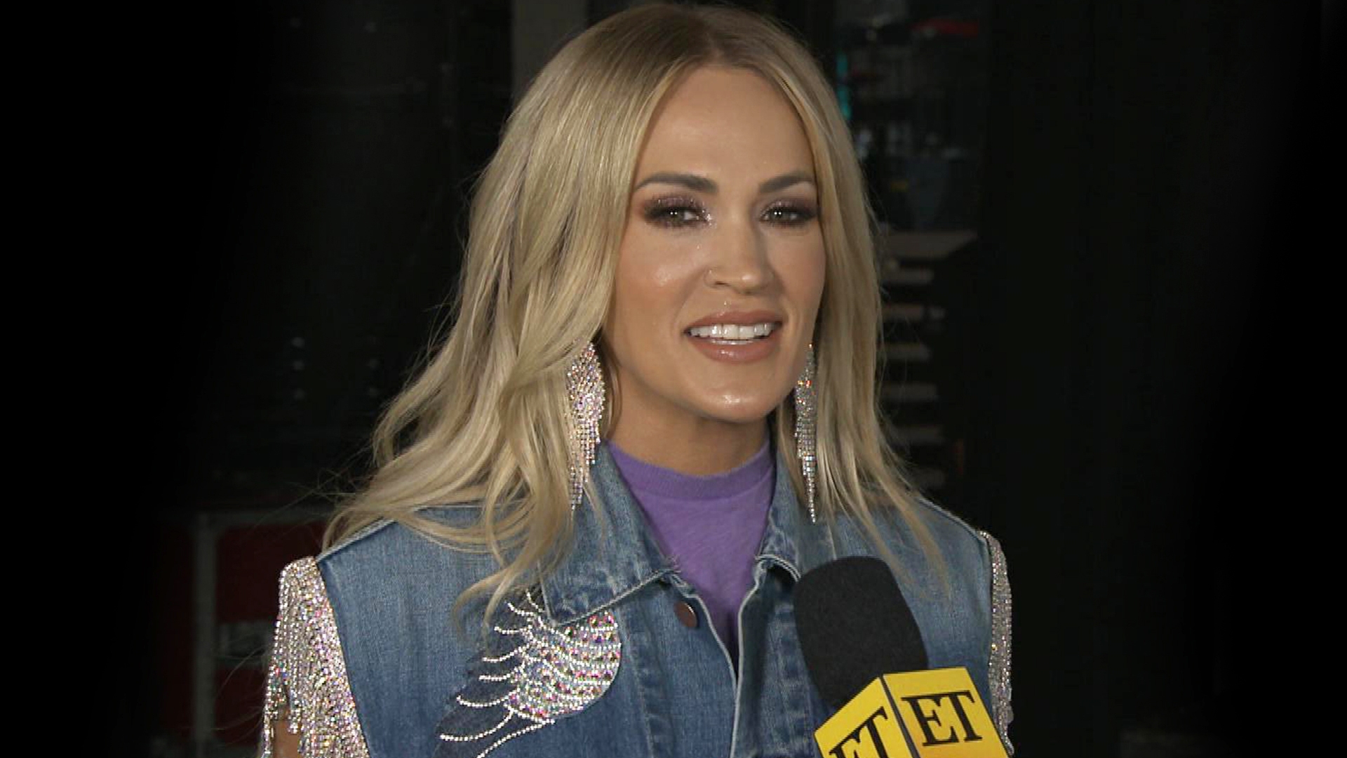 Carrie Underwood - 9 unbelievably cool things to know about  #TheStorytellerTour wardrobe!