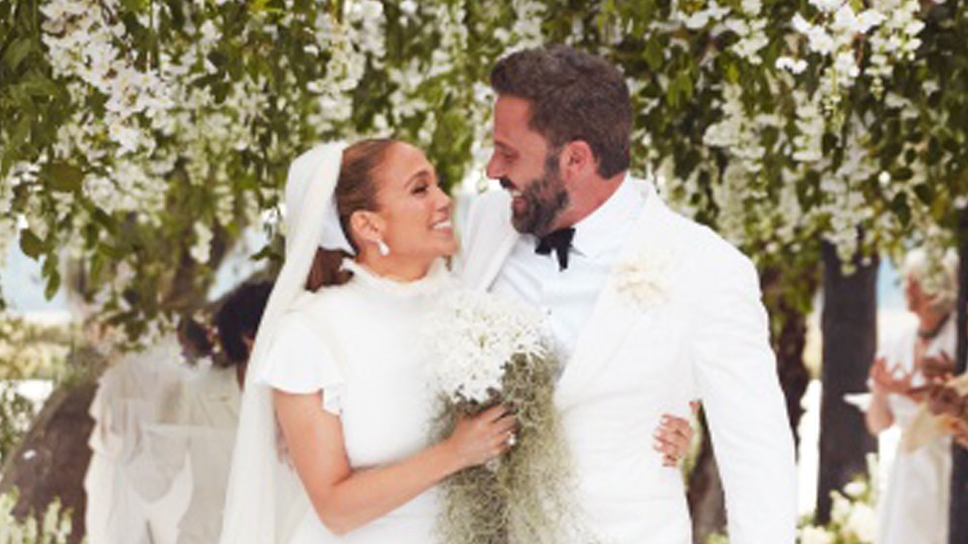 Love Is Blind's Mark Cuevas Marries Aubrey Rainey in Ohio