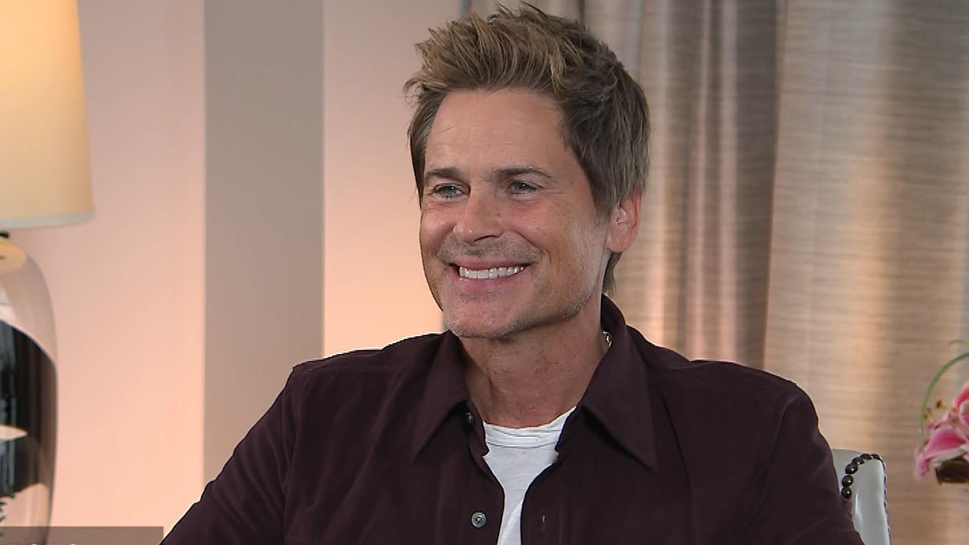 Rob Lowe Marks 33 Years of Sobriety With Shirtless Selfie