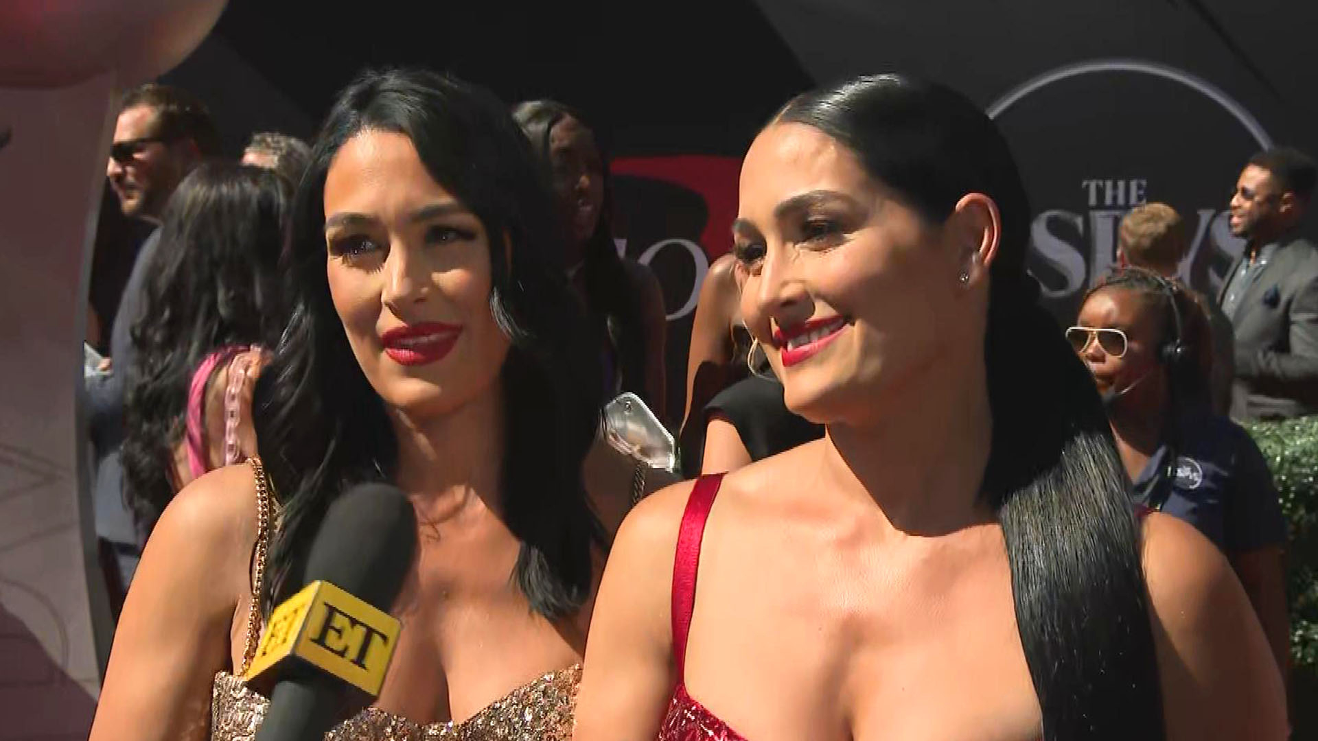 Bella Twins Are Leaving WWE, Will Use Their Real Last Name