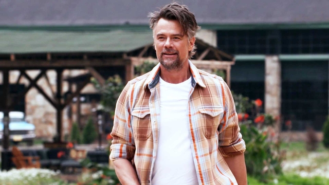 Josh Duhamel Talks 'Buddy Games,' Vikings, Deion & More